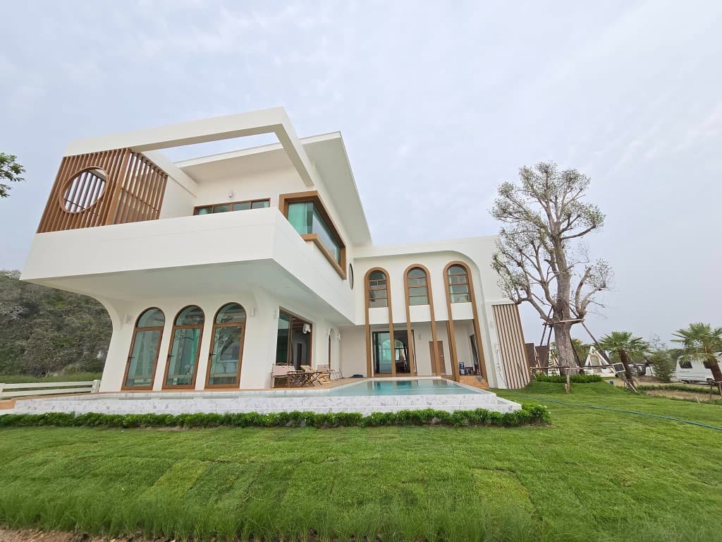ภาพปกมากอดกันบีช — Pool Villa ที่พักหาดส่วนตัวกุยบุรี